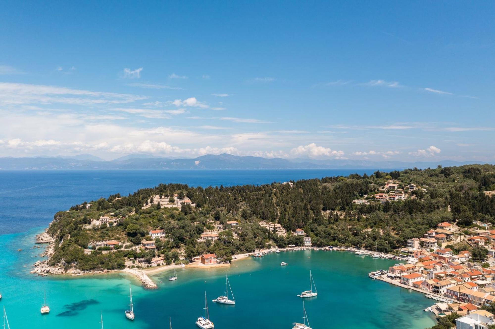 Agaloula Centrally Located Apartments, Lakka Exteriér fotografie