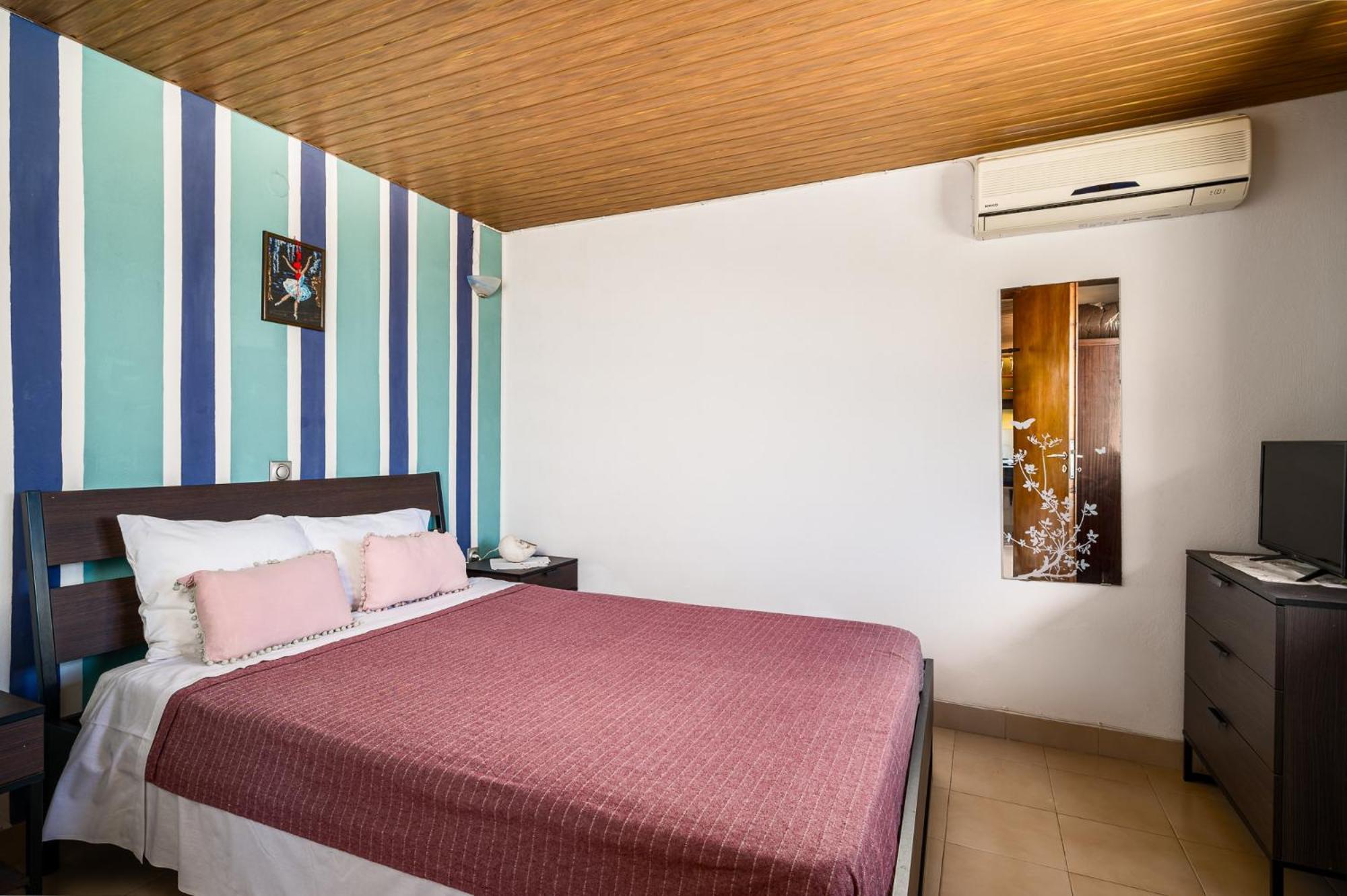 Agaloula Centrally Located Apartments, Lakka Exteriér fotografie