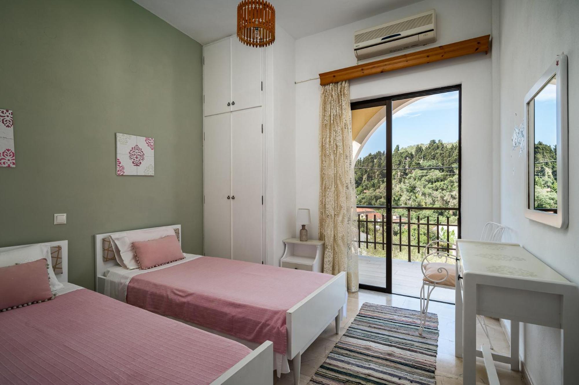 Agaloula Centrally Located Apartments, Lakka Exteriér fotografie